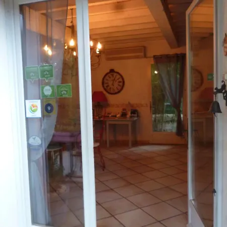 La Bastide Des Pins Bed & Breakfast Castillon-du-Gard Exterior photo